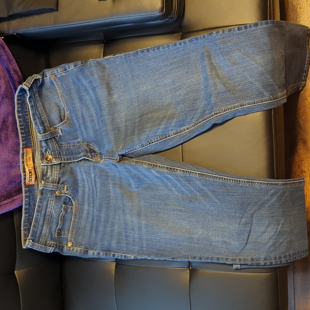 Jeans - Picture 2 of 2